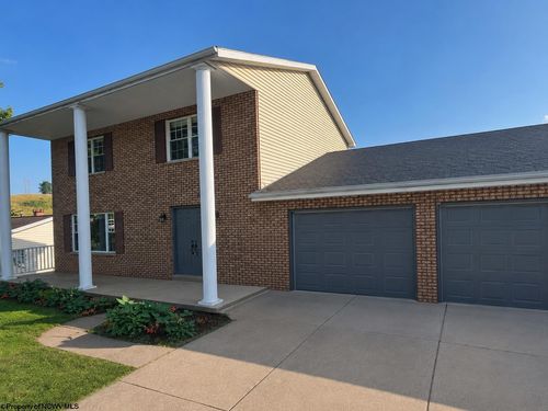1825 Martha Ave, Fairmont, WV, 26554-8526 | Card Image