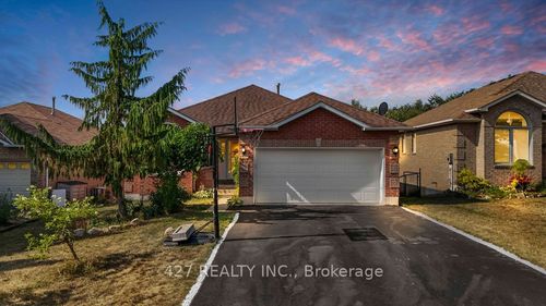 {{alt}} | Card Image