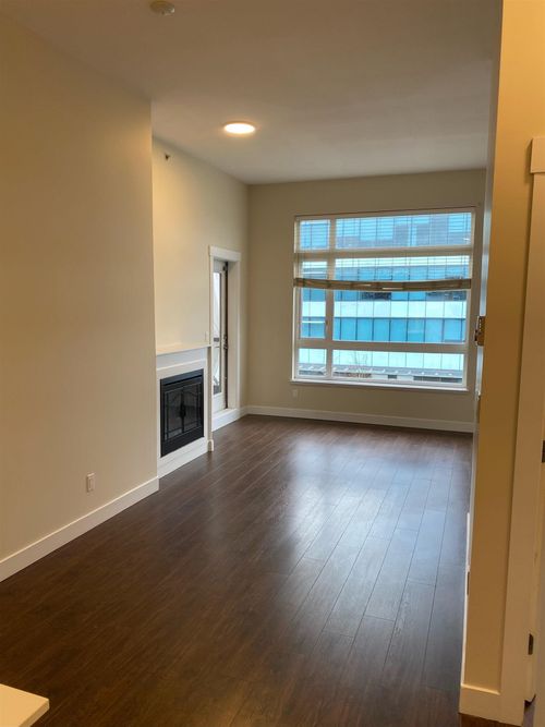 404-10822 City Parkway, Surrey, BC, V3T5X9 | Card Image