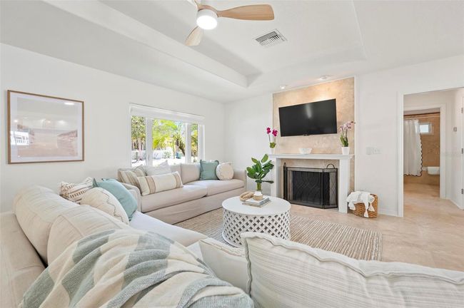 204 75 Th St, House other with 3 bedrooms, 2 bathrooms and null parking in HOLMES BEACH FL | Image 19
