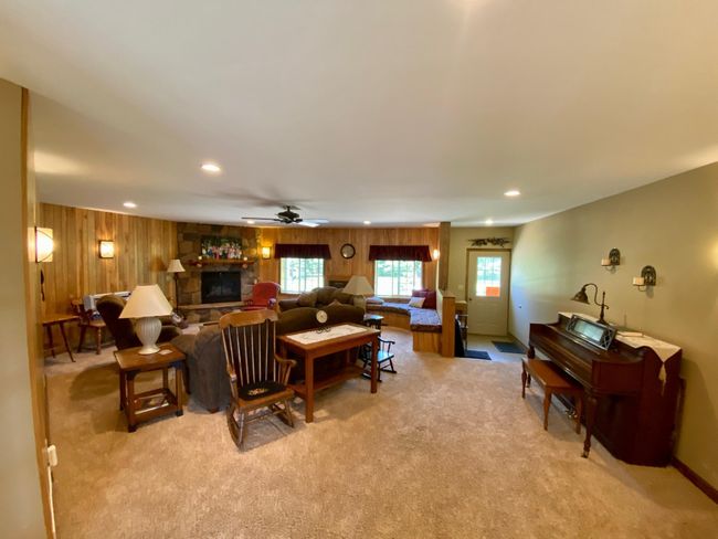 Misner LR main house with foyer entree.jpg | Image 12