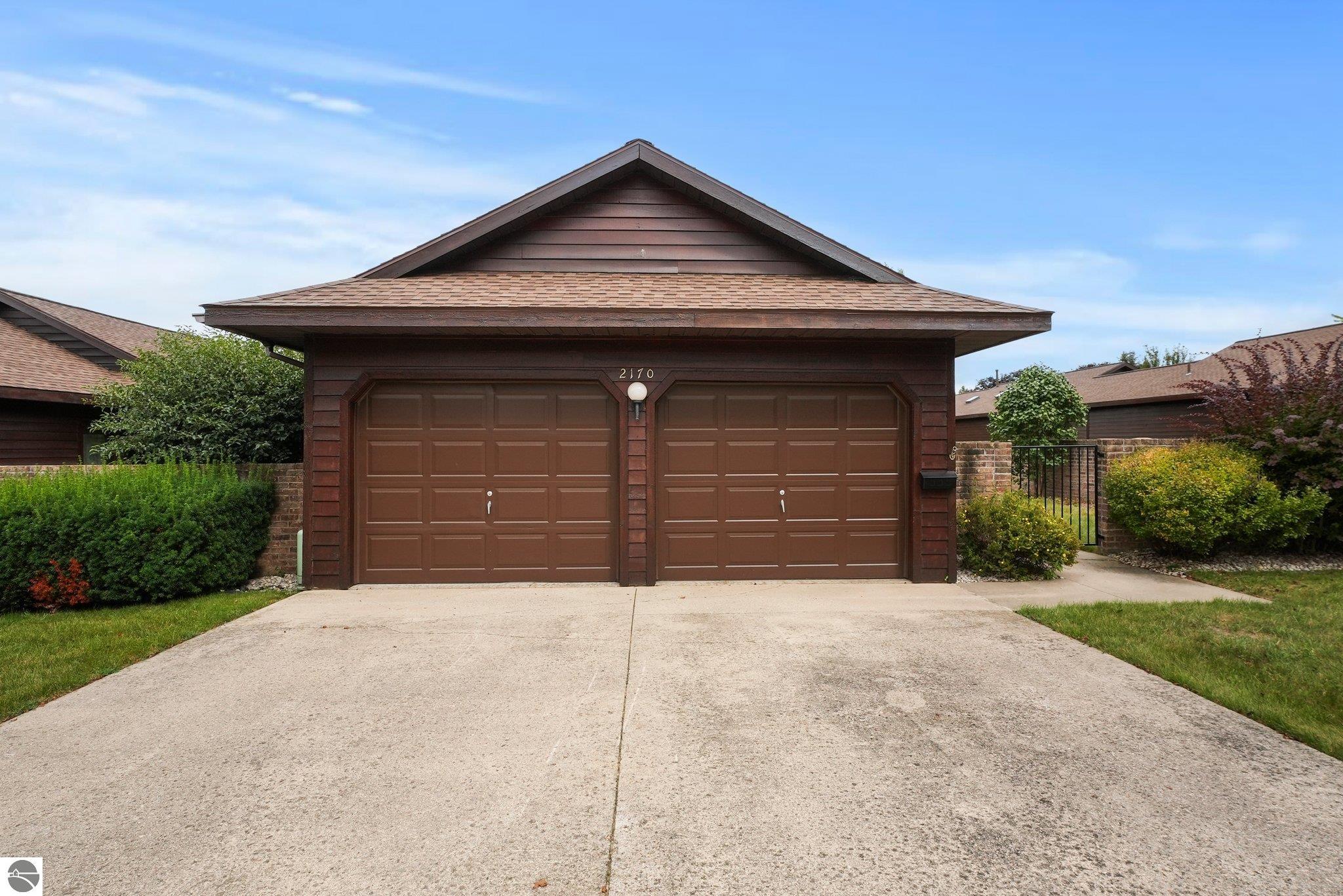 Hammond Pl, Traverse City, MI 49686