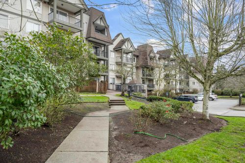 {{alt}} | Card Image