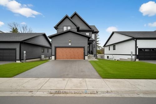 5-297 Whiting St, Ingersoll, ON, N5C0E6 | Card Image