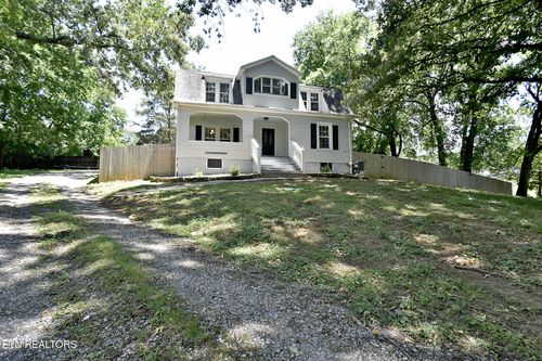 112 S 5th St, Maryville, TN, 37804 | Card Image