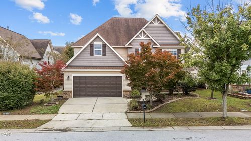 842 New Charleston Dr, Fuquay Varina, NC, 27526-4302 | Card Image