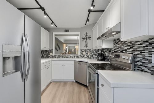 apt-102-23249 Barwood Ln N, Boca Raton, FL, 33428-6707 | Card Image