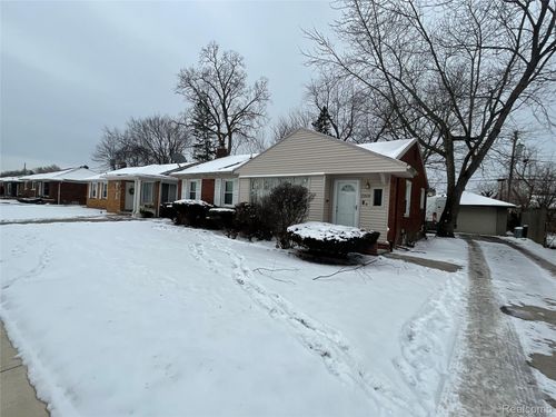 23509 Parklawn St, Oak Park, MI, 48237-3604 | Card Image