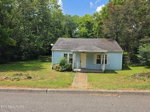 1602 N Jackson St, Athens, TN, 37303-1940 | Card Image