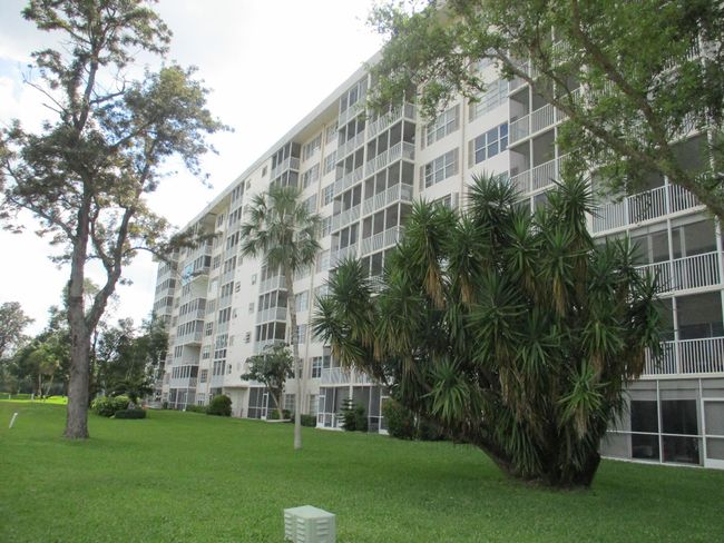 APT-306 - 3300 N Palm Aire Dr, Condo with 2 bedrooms, 2 bathrooms and null parking in Pompano Beach FL | Image 4