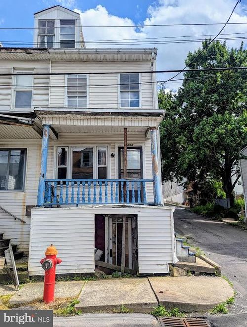 538 W Spruce St, MAHANOY CITY, PA, 17948-2427 | Card Image