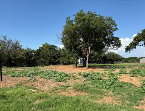209 S Atwood St, Boyd, TX, 76023-3027 | Card Image