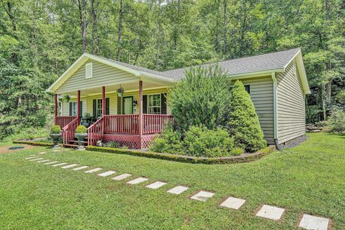 ext-7170 Poage Valley Road Ext, Roanoke, VA, 24018-6835 | Card Image