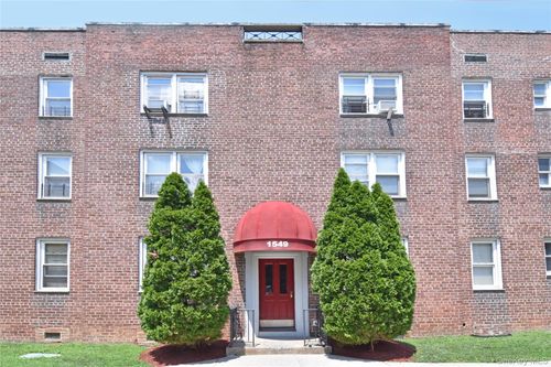 g-11-1549 Central Park Ave, Yonkers, NY, 10710-6023 | Card Image