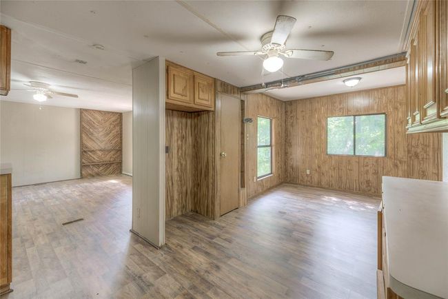 330 Oak Tree Dr, House other with 3 bedrooms, 2 bathrooms and 2 parking in Pointblank TX | Image 13