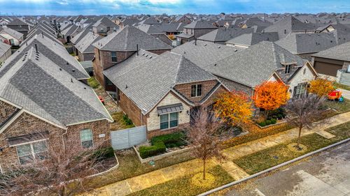717 10th St, Argyle, TX, 76226-2168 | Card Image