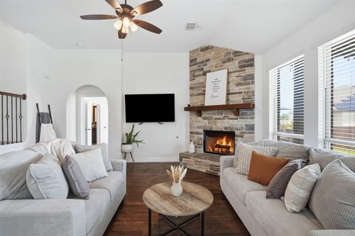 1122 Alderwood Dr, Justin, TX, 76247-1582 | Card Image