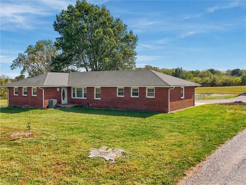 12770 Mount Tabor Rd, Odessa, MO, 64076-7105 | Card Image