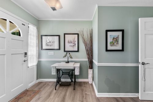 1205 Parker Dr, Pulaski, TN, 38478-4732 | Card Image