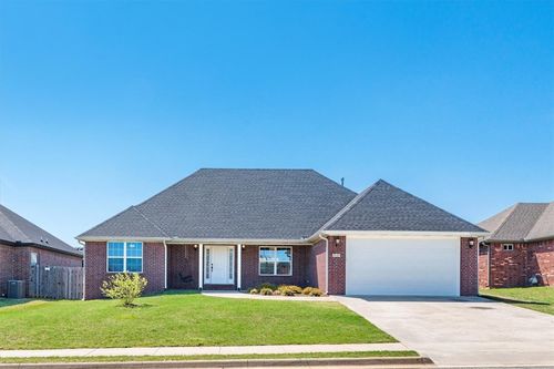 204 Monroe Street, Centerton, AR, 72719 | Card Image