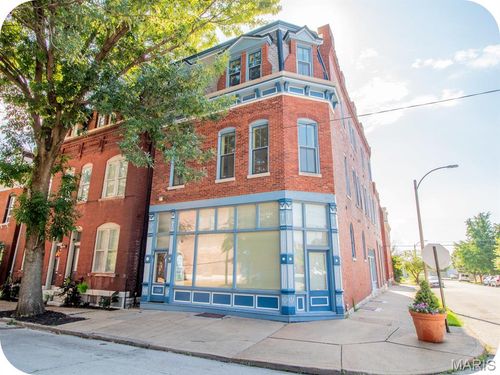 2328 S 9th St, Saint Louis, MO, 63104-4280 | Card Image