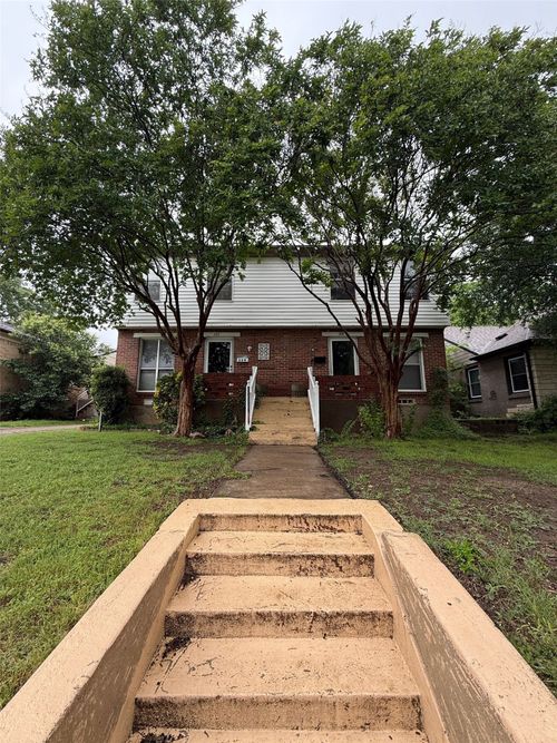 311 N Montreal Ave, Dallas, TX, 75208-5607 | Card Image