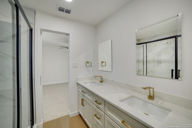 APT-1002 - 2718 Old Field Dr, Condo with 2 bedrooms, 2 bathrooms and null parking in San Antonio TX | Image 15
