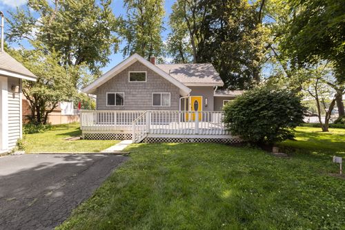 1501 Sunnyside Beach Dr, Johnsburg, IL, 60051-6939 | Card Image