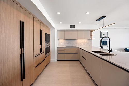 603-9499 Collins Ave, Surfside, FL, 33154-2639 | Card Image