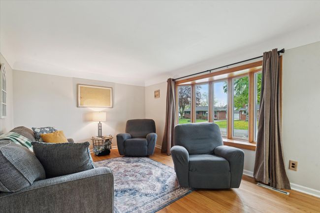 Living Room | Image 6