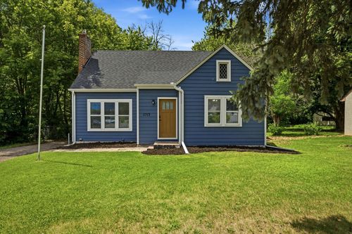 1783 White Bear Ave N, Maplewood, MN, 55109 | Card Image
