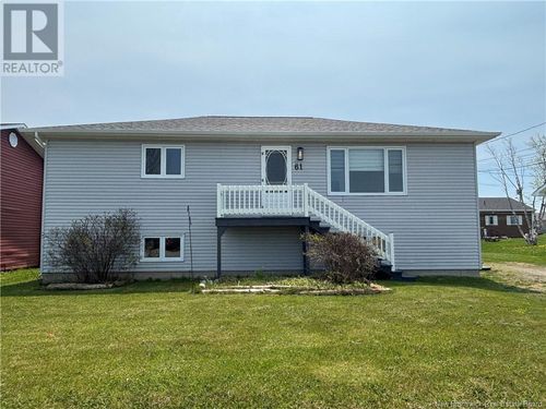 61 Rue Jérôme Comeau, Petit Rocher, NB, E8J1K4 | Card Image