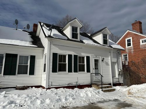 32 Main St, Bennington, NH, 03442-4319 | Card Image