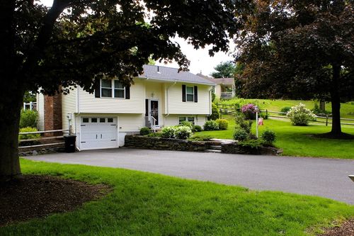 13 Laurana Ln, Hadley, MA, 01035-9740 | Card Image