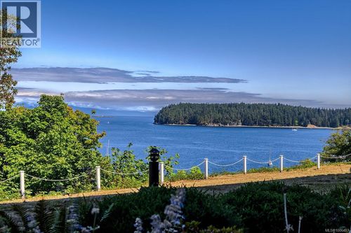 104-2560 Departure Bay Rd, Nanaimo, BC, V9S5P1 | Card Image