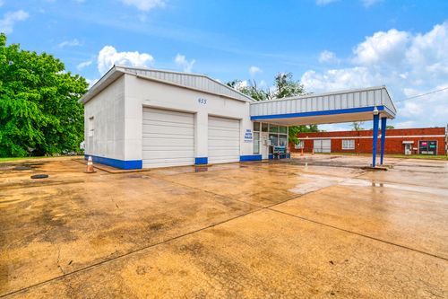 455 N Main St, Paris, TX, 75460-4255 | Card Image