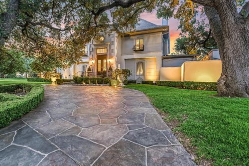1304 Gaston Ave, Austin, TX, 78703-2512 | Card Image