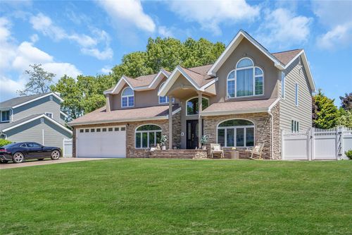 12 Barbera Rd, Commack, NY, 11725-1788 | Card Image