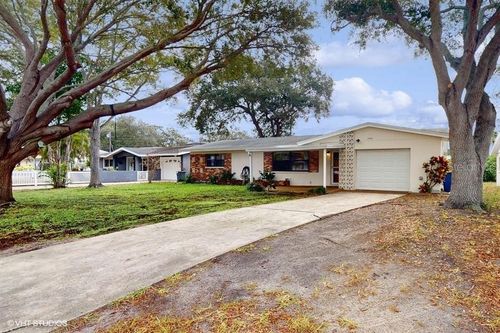 11972 84th Avenue, Seminole, FL, 33772 | Card Image