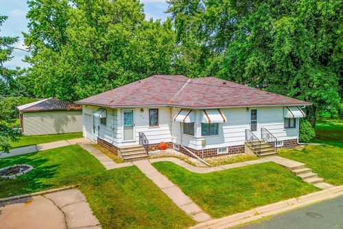 206 E 1st St, Delavan, MN, 56023-9625 | Card Image