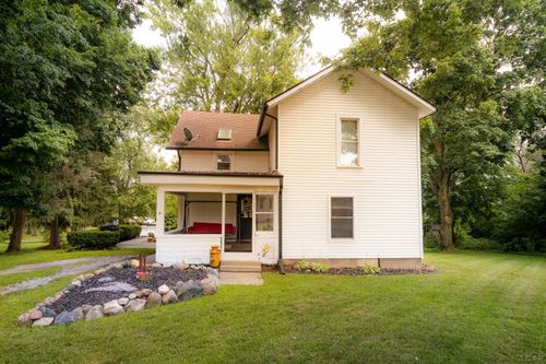 1193 Seneca St, Adrian, MI, 49221-9776 | Card Image