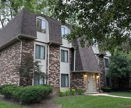 3b-234 W Court Of Shorewood, Vernon Hills, IL, 60061-2527 | Card Image