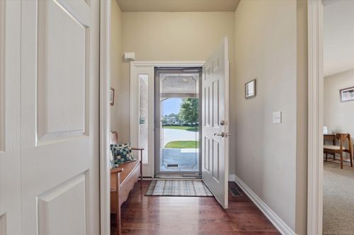 13689 Ridgepoint Dr, Sterling Heights, MI, 48313-4231 | Card Image