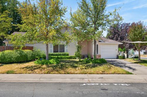 8024 Deer Lake Drive, Sacramento, CA, 95823 | Card Image