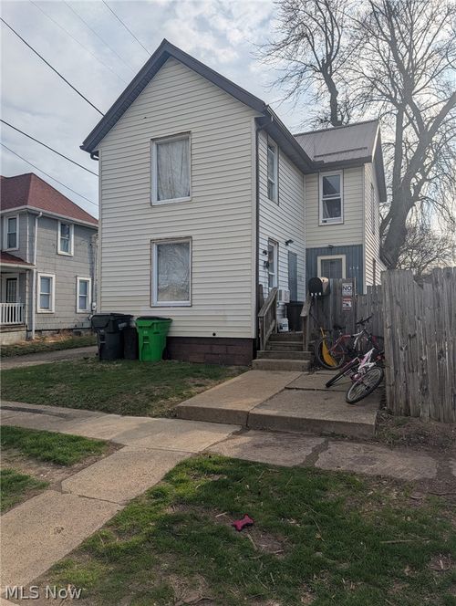 216 N 15th St, Coshocton, OH, 43812 | Card Image