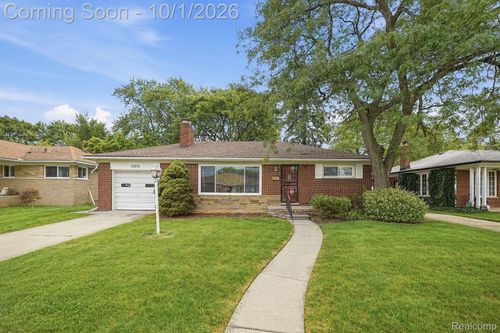 16816 Collinson Ave, Eastpointe, MI, 48021-4519 | Card Image