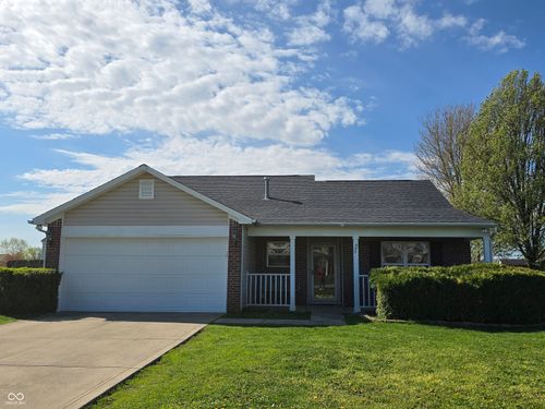 865 Palomino Pl, Bargersville, IN, 46106-8302 | Card Image