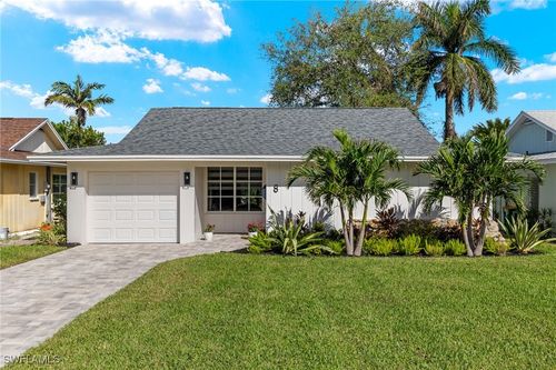 4-8 Crooked Ln, NAPLES, FL, 34112-0203 | Card Image