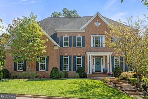 43423 Mountcastle Dr, South Riding, VA, 20152-2586 | Card Image