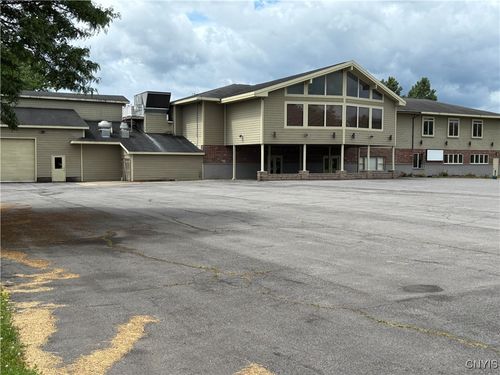 810 S 1st St, Fulton, NY, 13069-4902 | Card Image